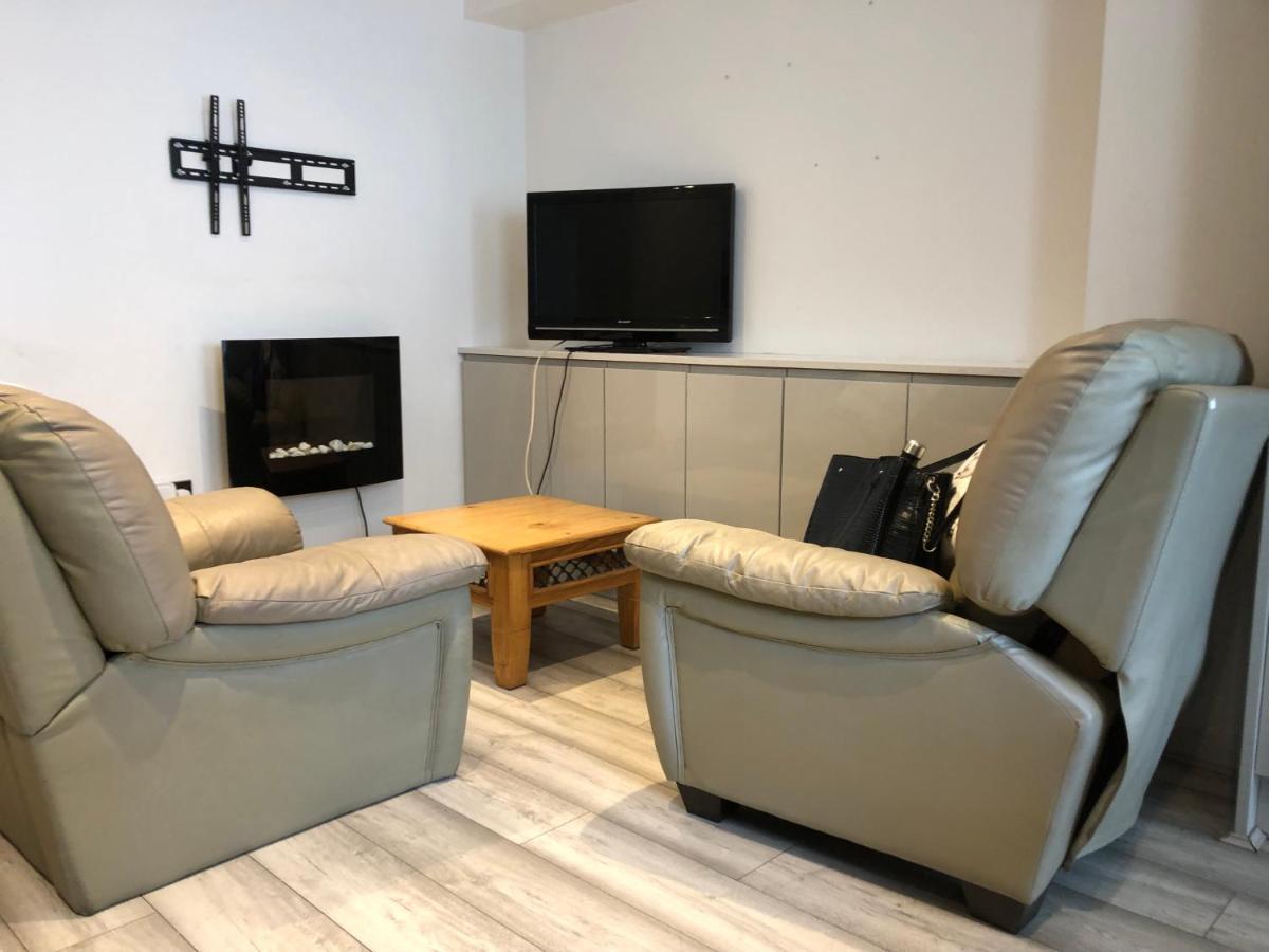 Sweet Caroline At Longton. Great Location For Stoke On Trent, The Potteries And Alton Towers. Apartment Longton (Staffordshire)