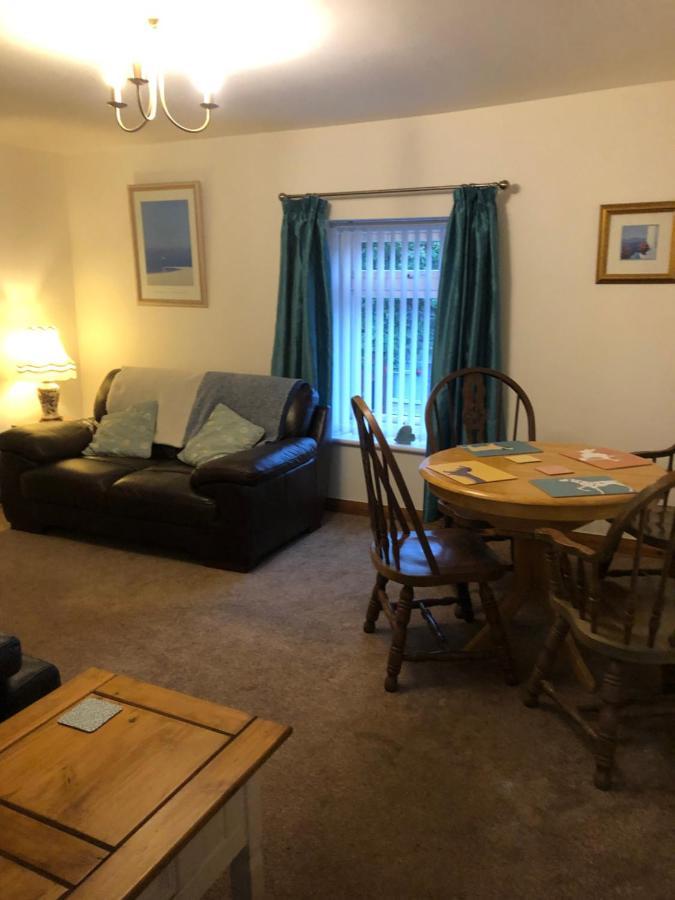 Apartment Sweet Caroline At Longton. Great Location For Stoke On Trent, The Potteries And Alton Towers.