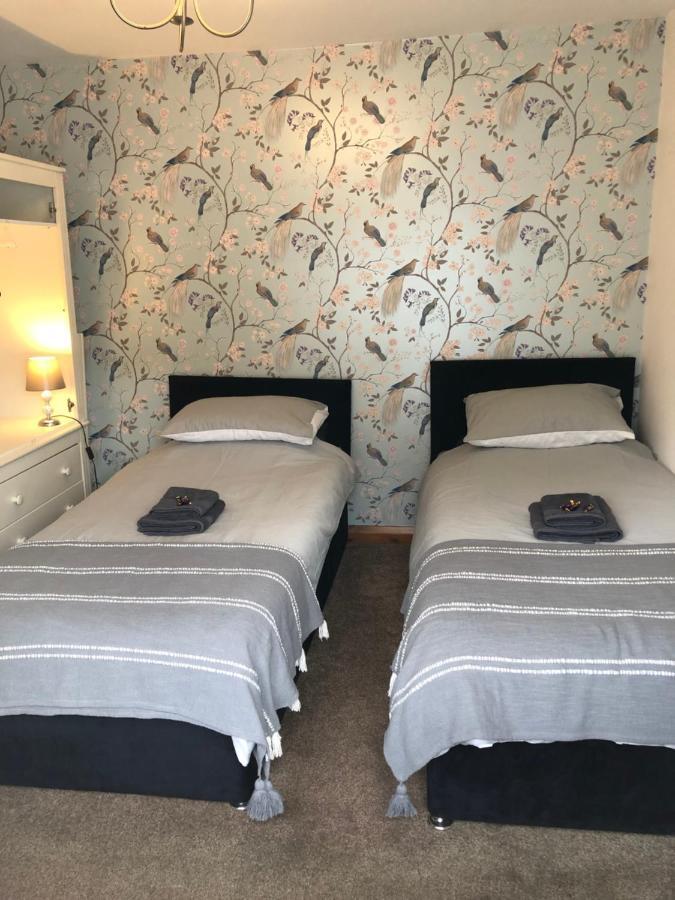Apartment Sweet Caroline At Longton. Great Location For Stoke On Trent, The Potteries And Alton Towers. *